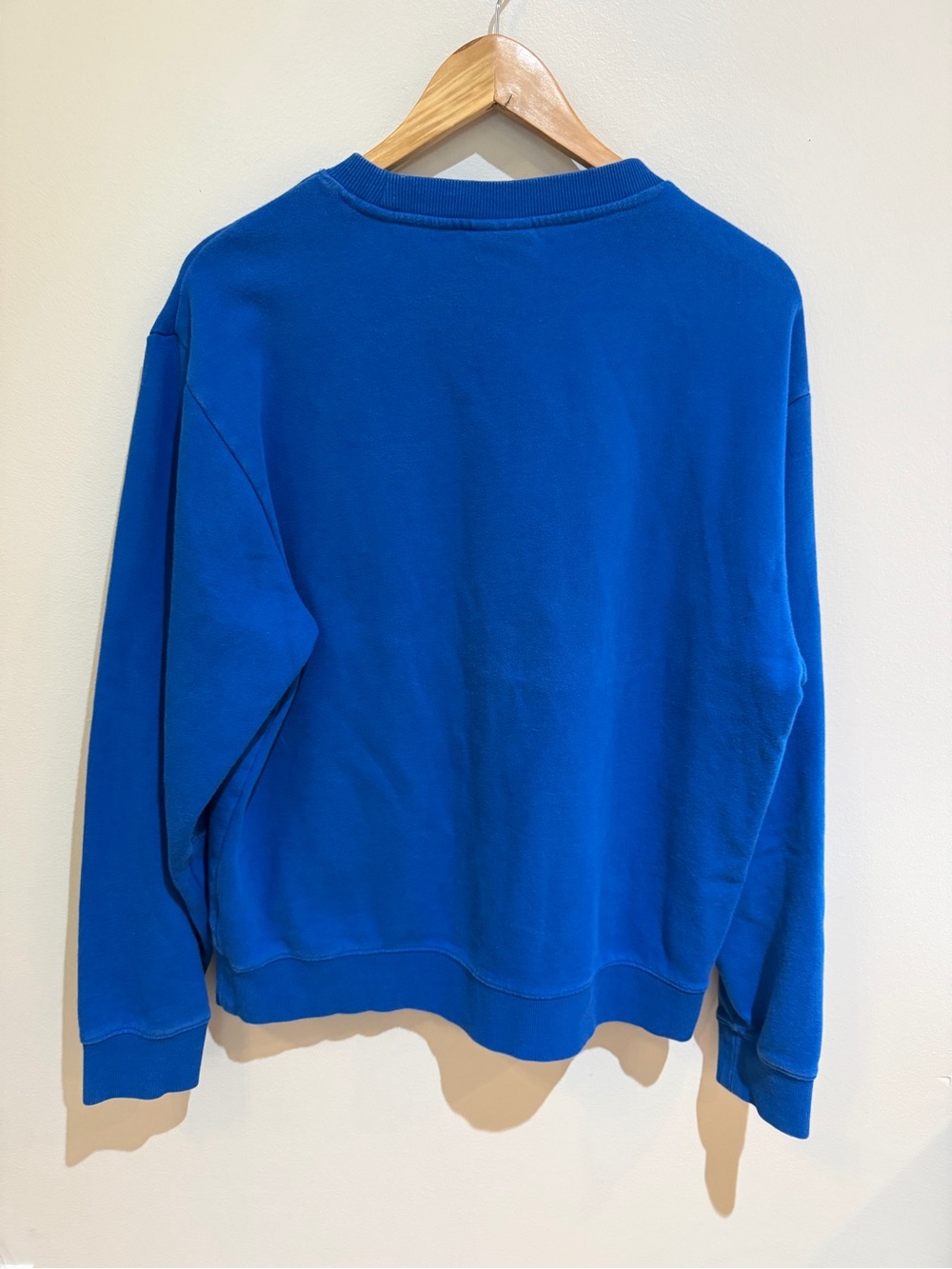 GUESS Royal Blue Bear Logo Crewneck Sweater retro classic Size medium - Picture 3 of 8